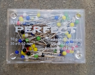 Špendlíky 10gr. v balení, 30 x 0,60mm, zn. PERFECT